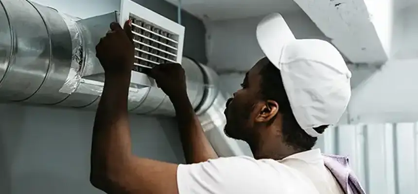 Our Licensed And Insured Cleaners in Bloomington, IN